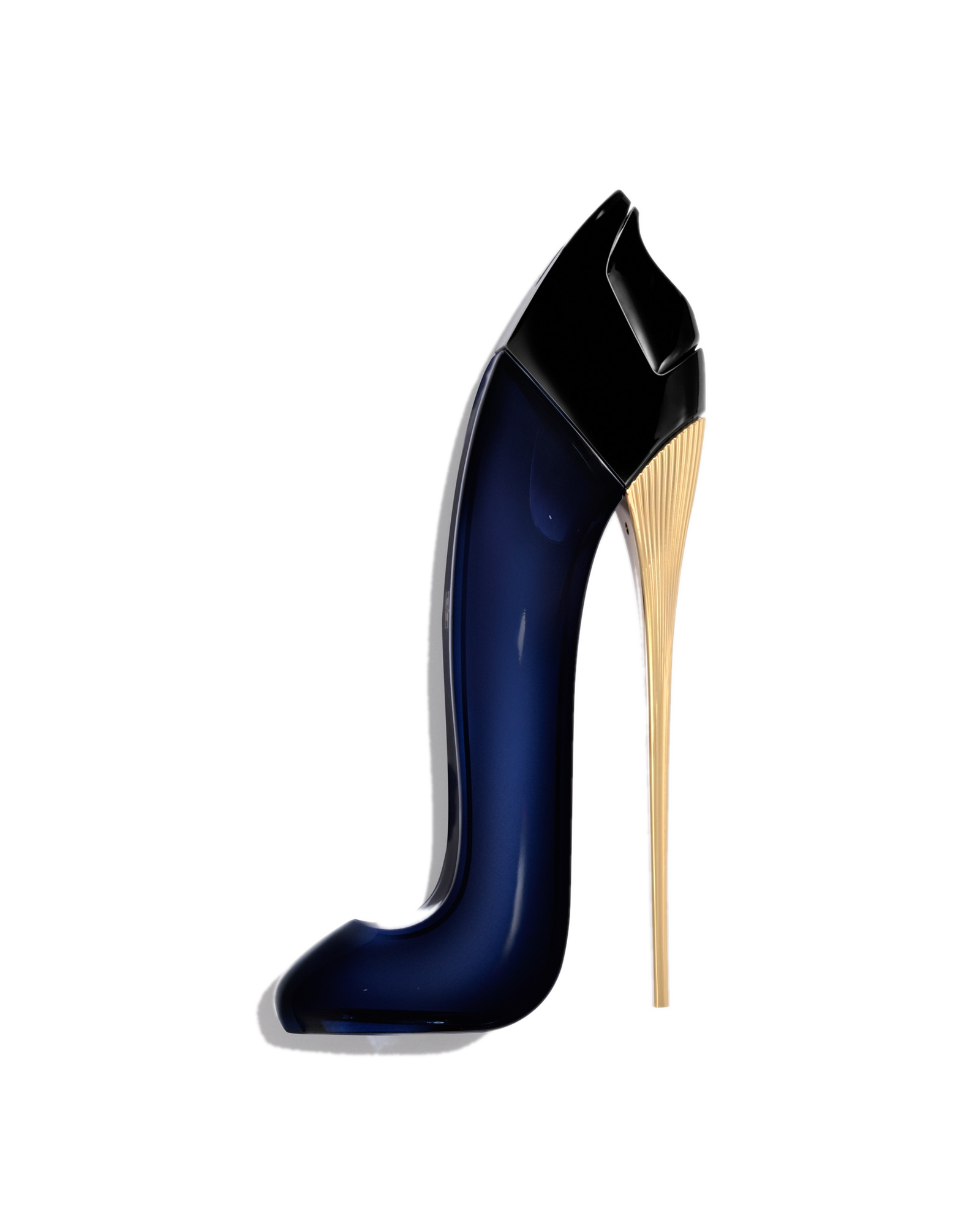 Good Girl Eau de Parfum Carolina Herrera 50ml: frasco em formato de salto agulha azul meia-noite com salto dourado canelado e tampa preta laqueada