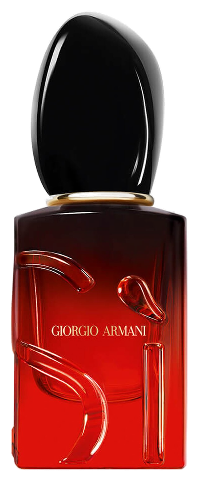 Sì Passione Intense Eau de Parfum 50ml Giorgio Armani: frasco retangular de vidro vermelho em gradiente, Sì gravado em alto-relevo, lettering Giorgio Armani dourado e tampa preta laqueada