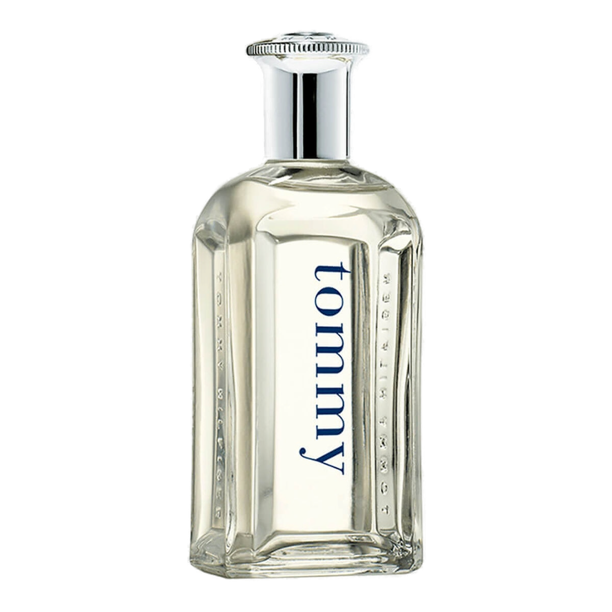 Detalhe do flask de vidro lapidado do Tommy Hilfiger Eau de Toilette: cantos chanfrados, líquido âmbar-claro